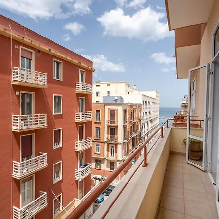 Апартаменты Casa Bonaive, Ampio Trilocale Vista Mare Бари Экстерьер фото